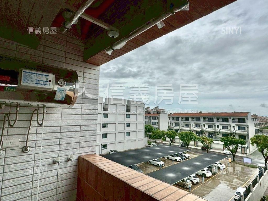 蓮潭四季次頂樓三房平車房屋室內格局與周邊環境