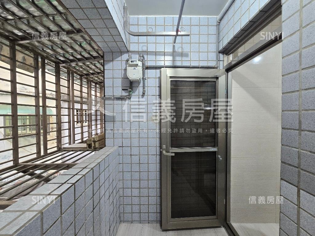 格局佳三房天然瓦斯房屋室內格局與周邊環境
