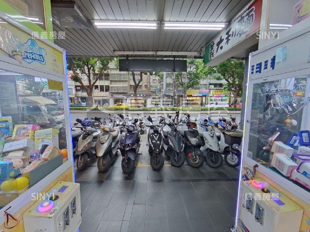西園路二段稀有店面房屋室內格局與周邊環境
