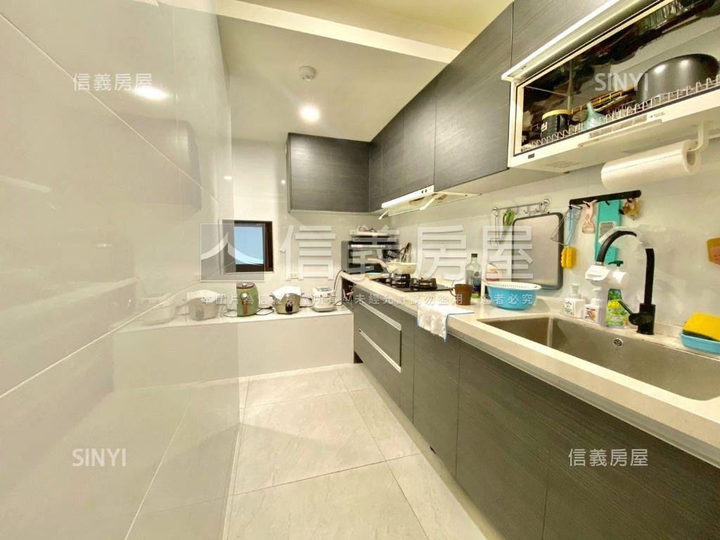 中興路機能黃金３樓美寓房屋室內格局與周邊環境