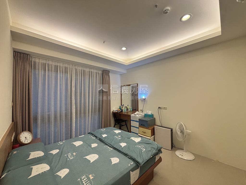 丰悅夏宮裝潢美三房房屋室內格局與周邊環境