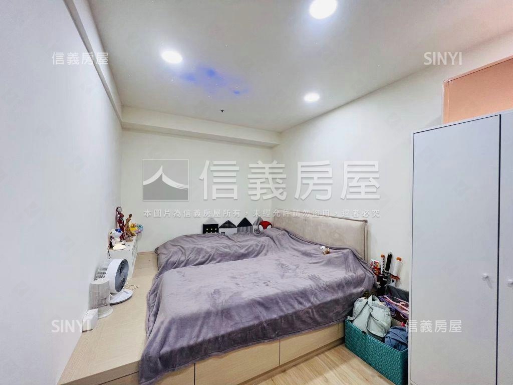 樓中樓景觀露臺大三房車位房屋室內格局與周邊環境