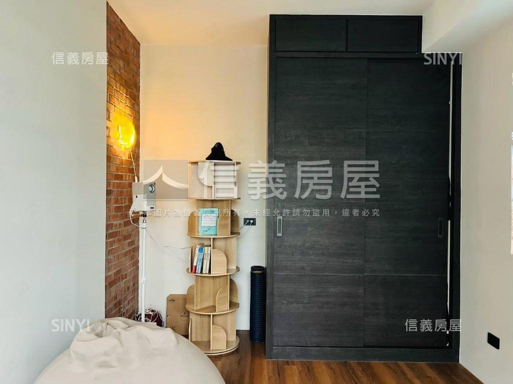 樓中樓景觀露臺大三房車位房屋室內格局與周邊環境