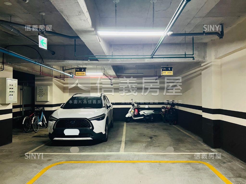 樓中樓景觀露臺大三房車位房屋室內格局與周邊環境
