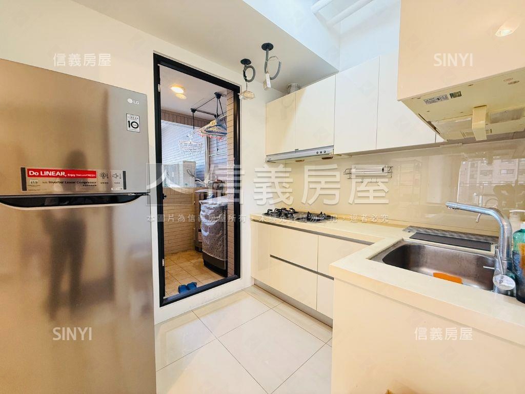 ★精銳香草天籟三房雙平車房屋室內格局與周邊環境