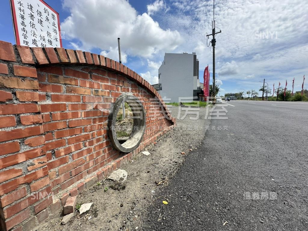 佳里築幸福電梯透天房屋室內格局與周邊環境