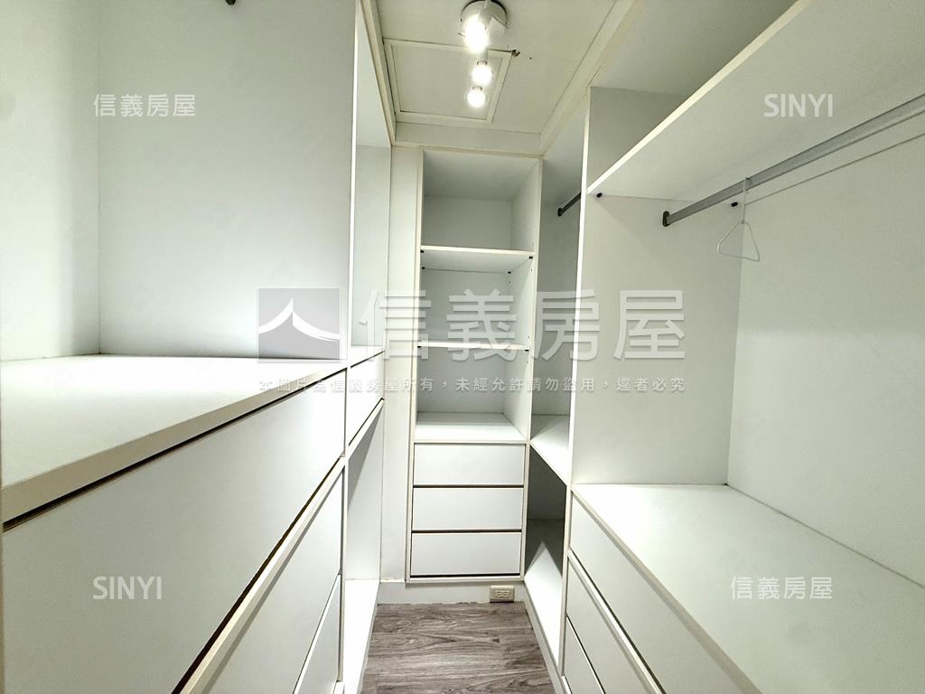 首購·桃源映境三房車位房屋室內格局與周邊環境