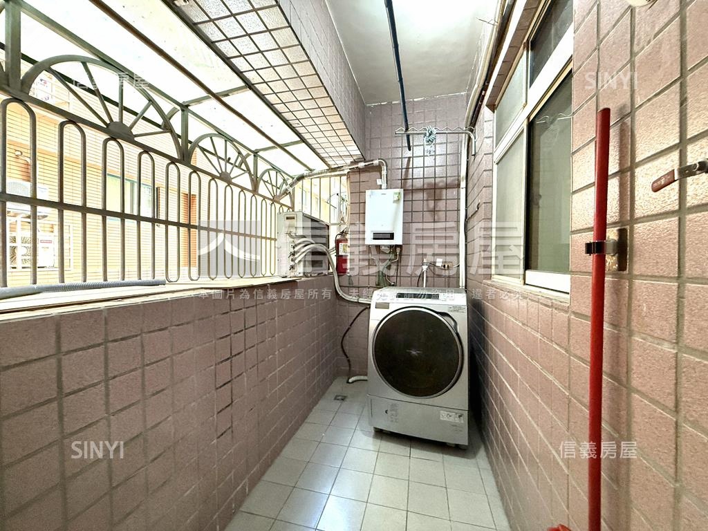 首購·桃源映境三房車位房屋室內格局與周邊環境