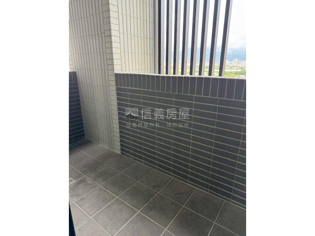 中興匯９樓三房車位房屋室內格局與周邊環境