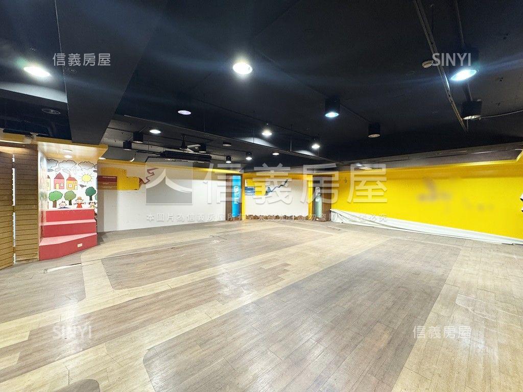 屏東民生路．仁德路角窗房屋室內格局與周邊環境