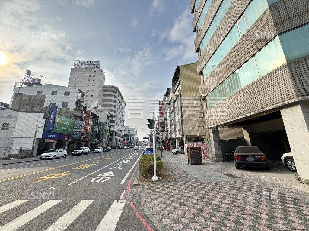 屏東民生路．仁德路角窗房屋室內格局與周邊環境