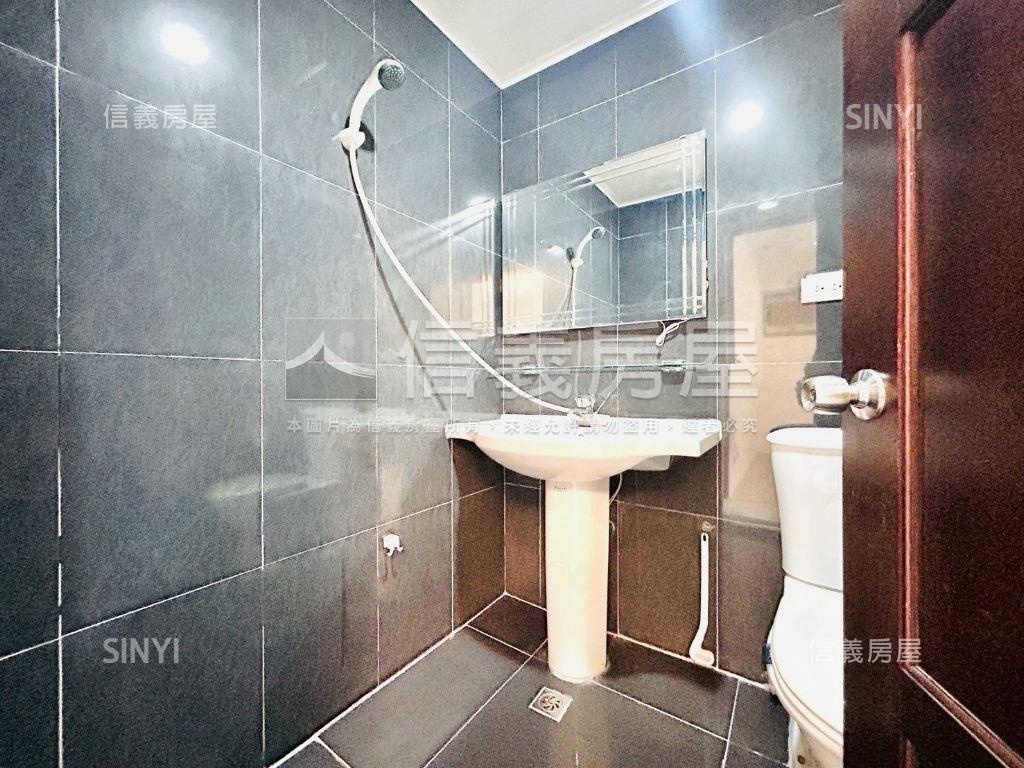 大地子民兩房平車露臺戶房屋室內格局與周邊環境