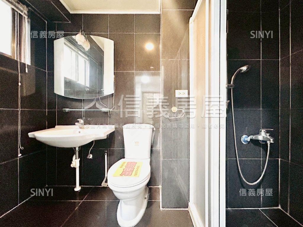 大地子民兩房平車露臺戶房屋室內格局與周邊環境