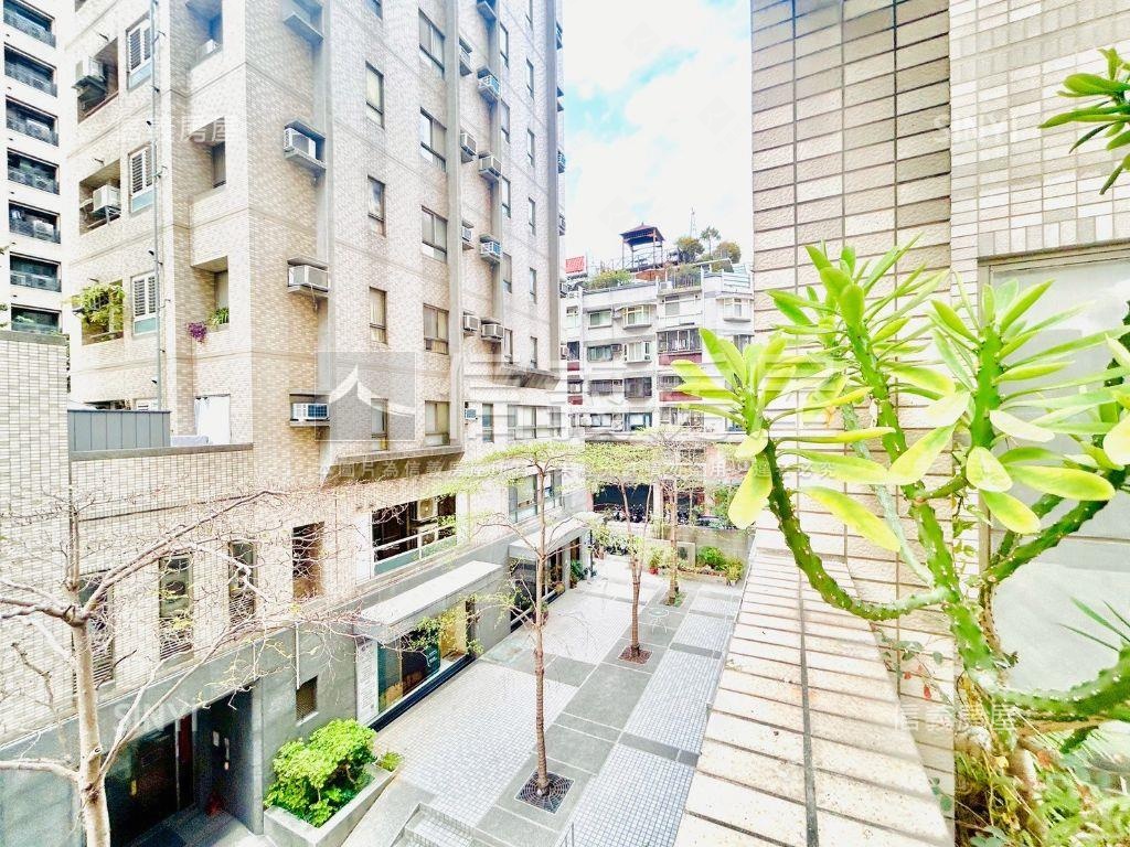 大地子民兩房平車露臺戶房屋室內格局與周邊環境