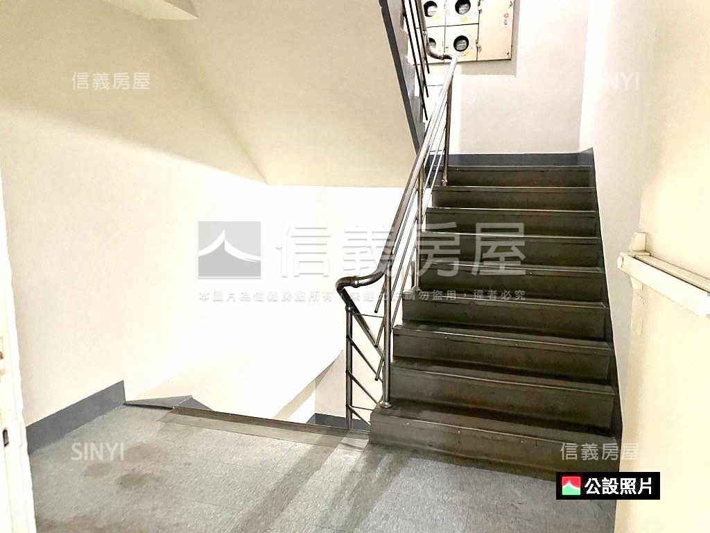 小巨蛋辦公梯廳漂亮邊間房屋室內格局與周邊環境
