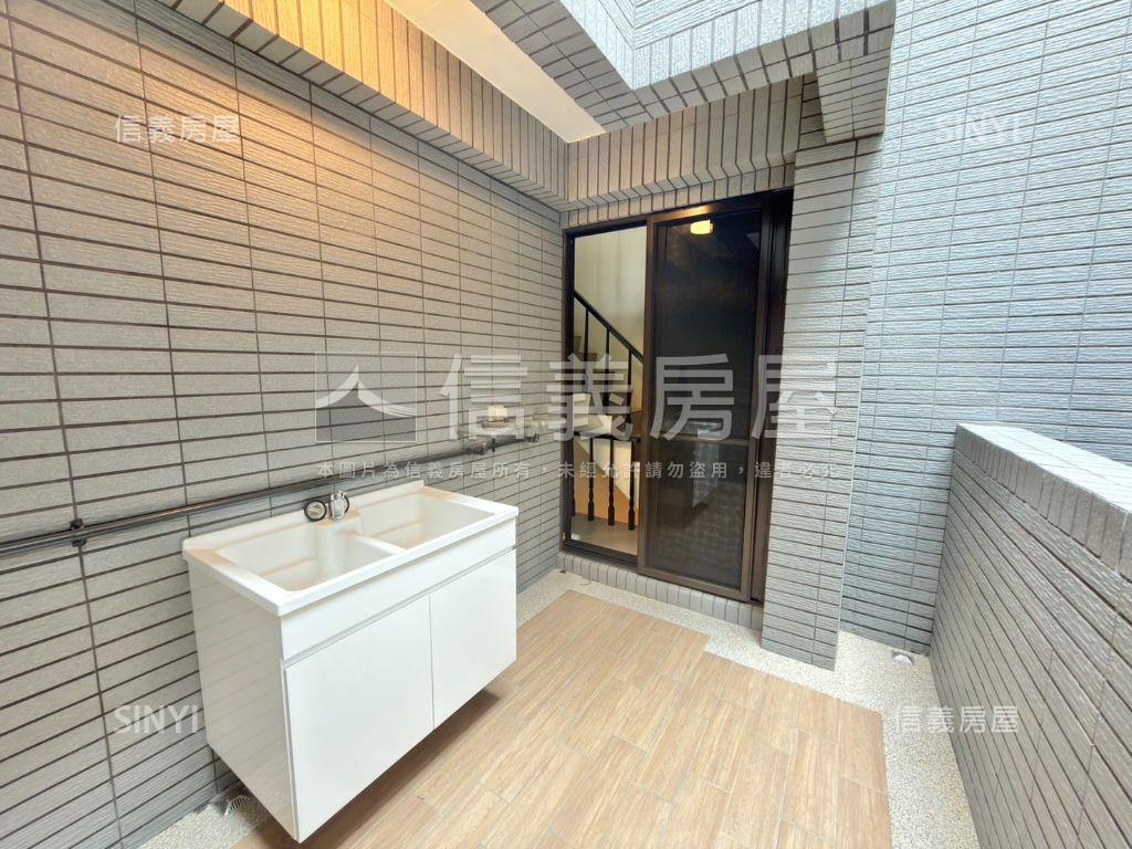 仰德大道溫泉裝潢電梯別墅房屋室內格局與周邊環境