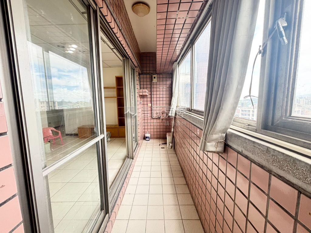 日出印象景觀２房房屋室內格局與周邊環境