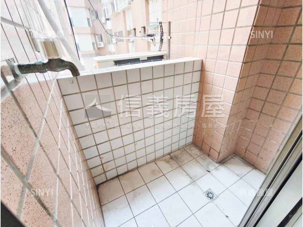 衛浴開窗高樓面社區安靜戶房屋室內格局與周邊環境