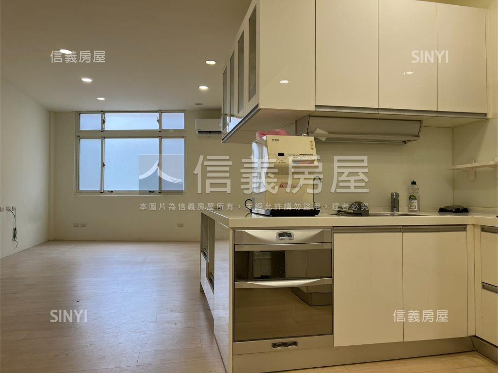 長和街車庫透天房屋室內格局與周邊環境