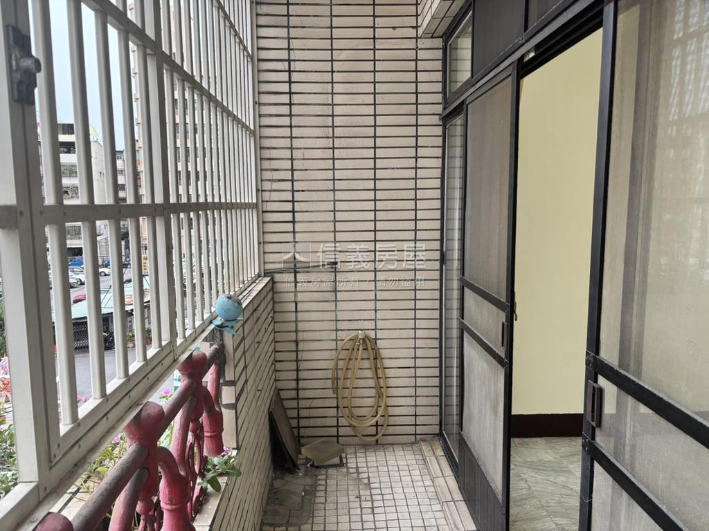 九芎街公寓三樓房屋室內格局與周邊環境