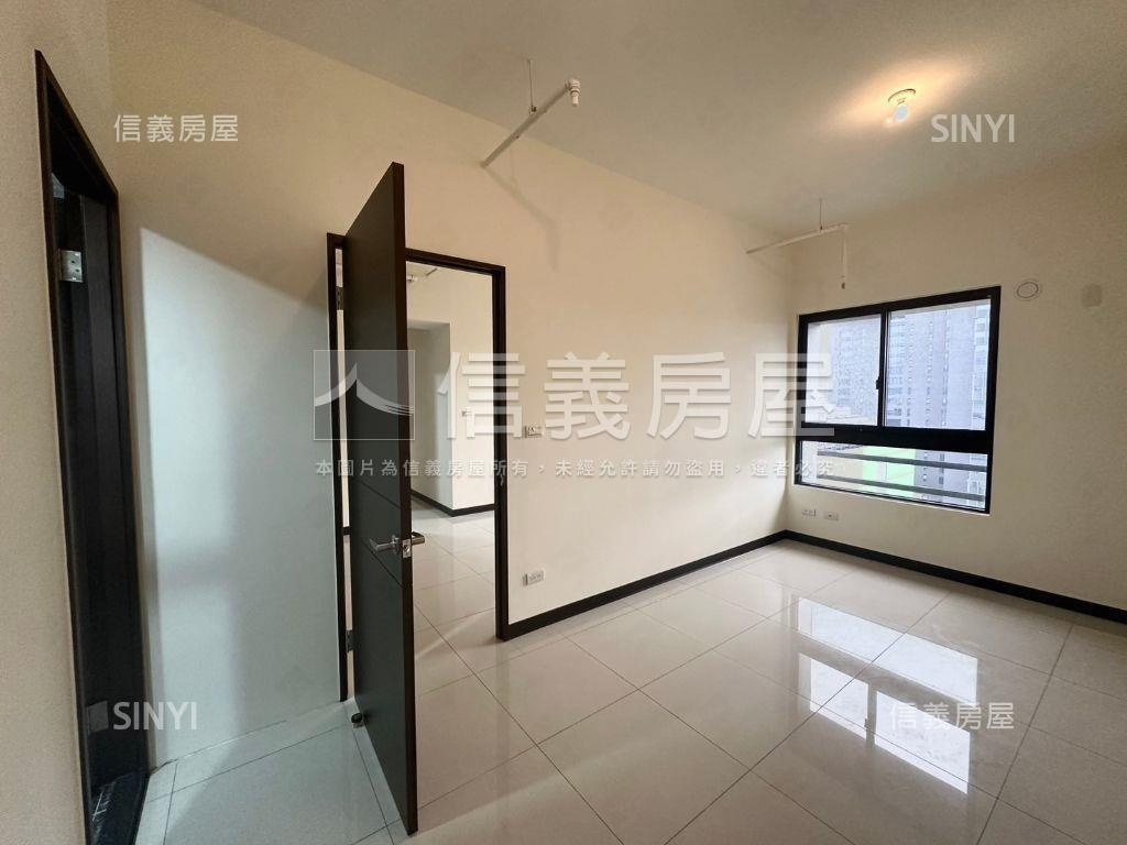 荷悅次頂樓美景４房房屋室內格局與周邊環境