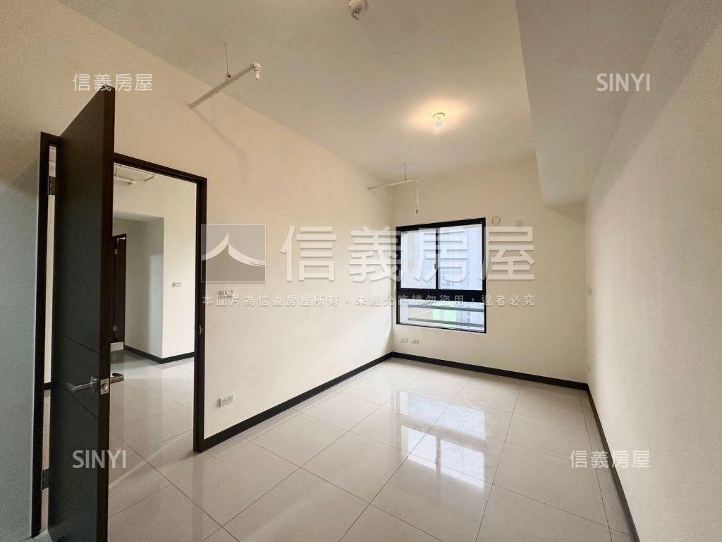 荷悅次頂樓美景４房房屋室內格局與周邊環境