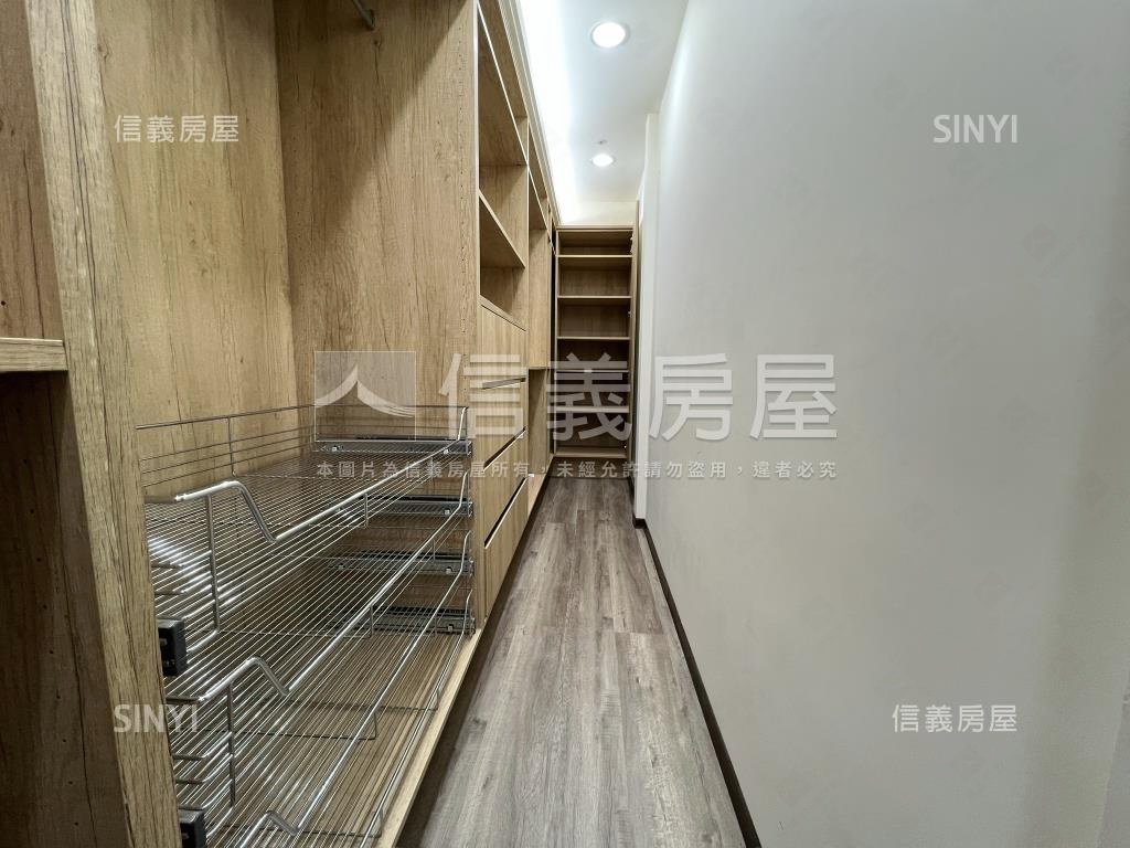 海洋都心１樓中樓房屋室內格局與周邊環境