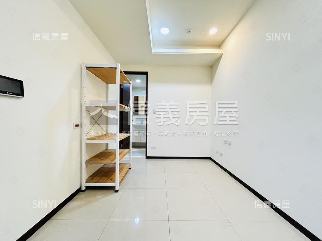 海洋都心１樓中樓房屋室內格局與周邊環境