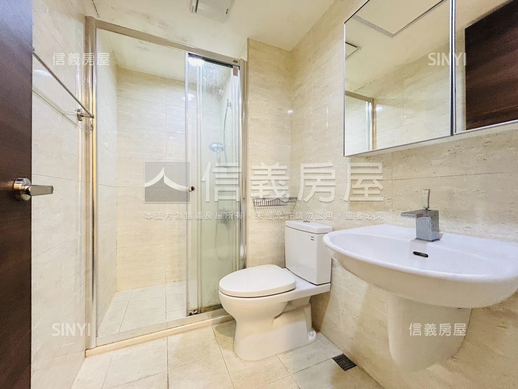 海洋都心１樓中樓房屋室內格局與周邊環境