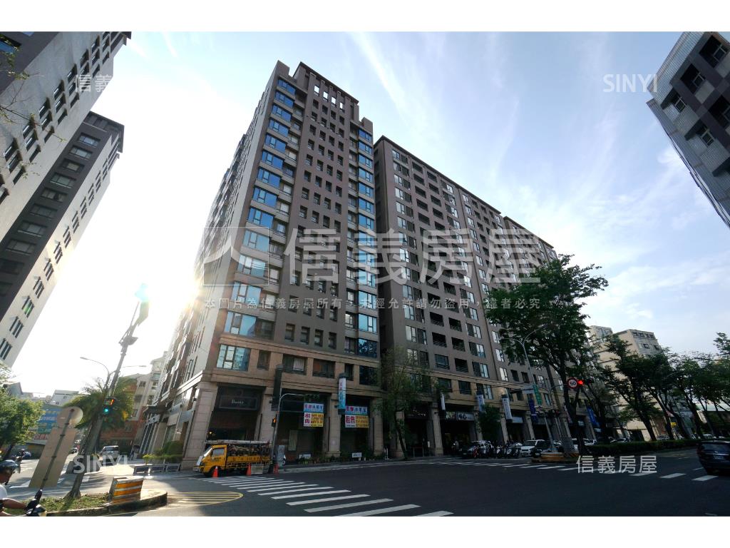 夏都約九米大面寬黃金店面房屋室內格局與周邊環境