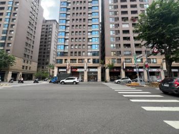 夏都約九米大面寬黃金店面