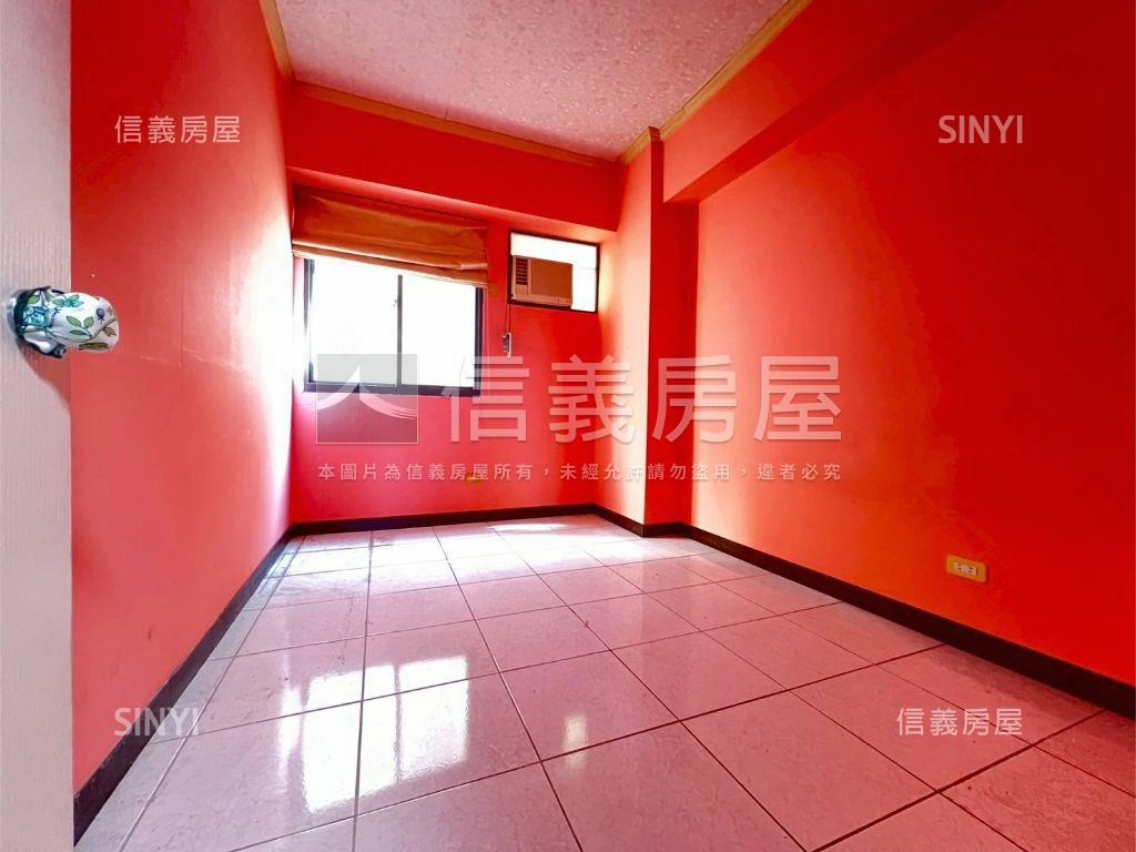 綠灣高樓三房車位河畔美宅房屋室內格局與周邊環境