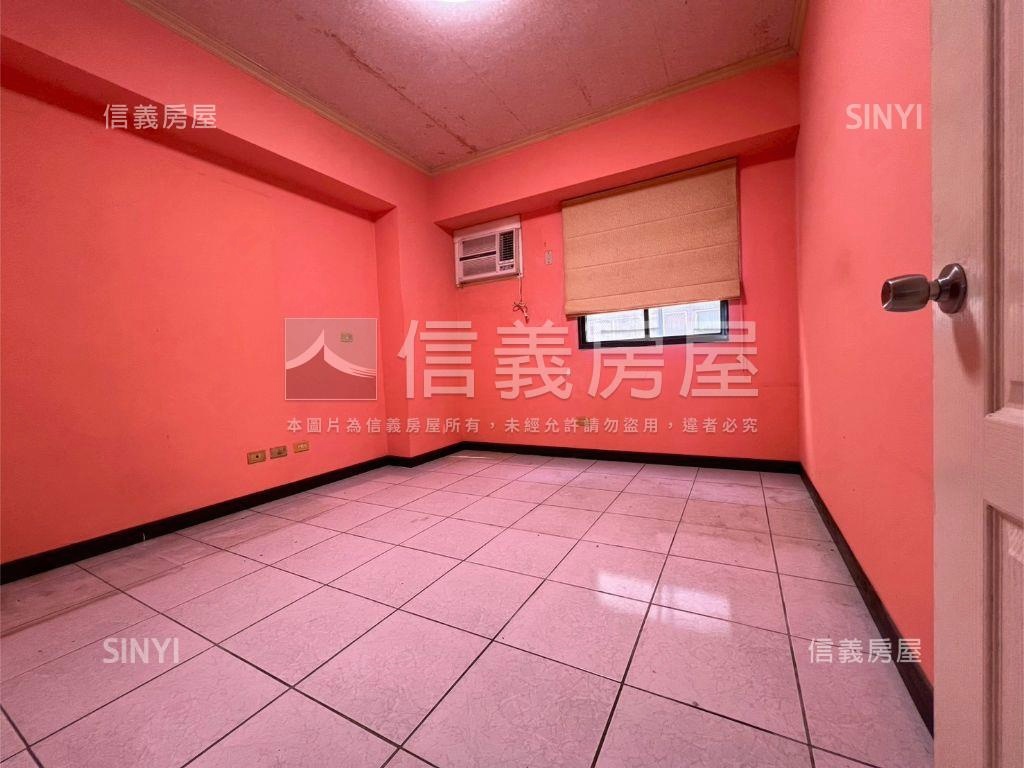 綠灣高樓三房車位河畔美宅房屋室內格局與周邊環境