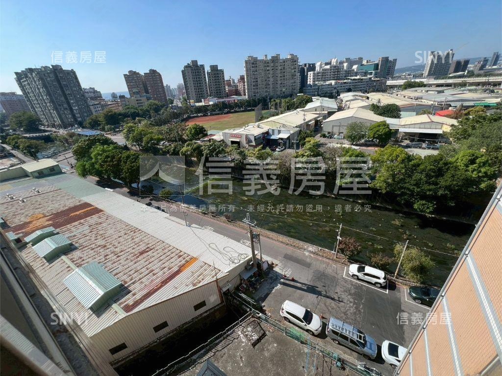 綠灣高樓三房車位河畔美宅房屋室內格局與周邊環境