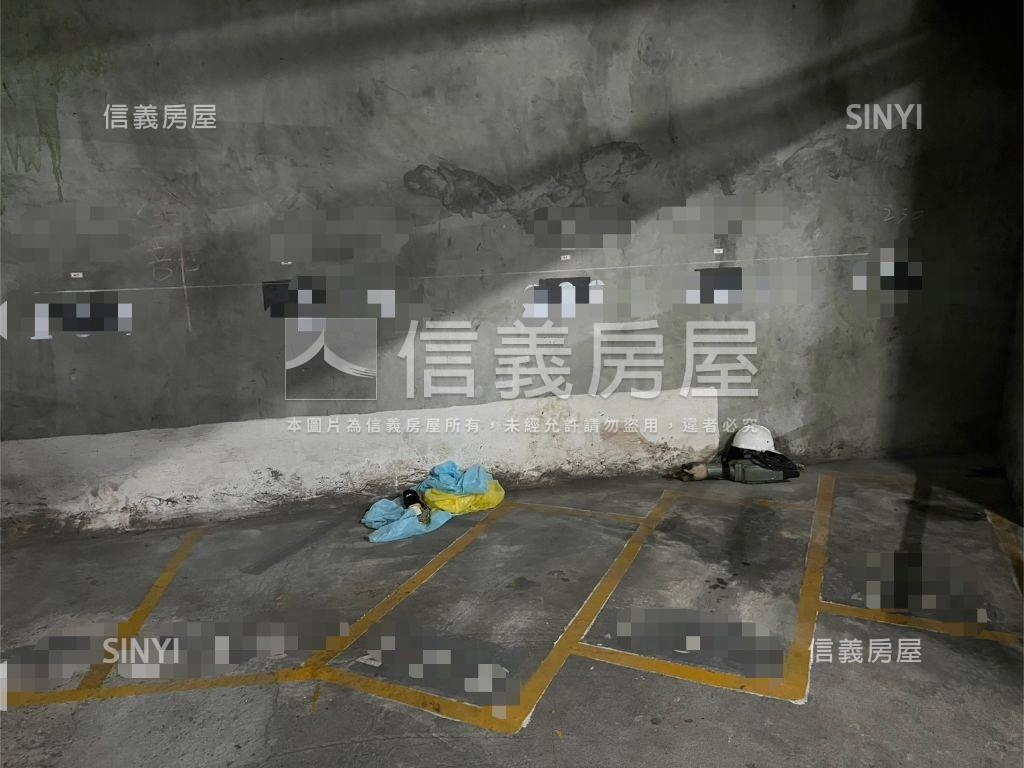 綠灣高樓三房車位河畔美宅房屋室內格局與周邊環境