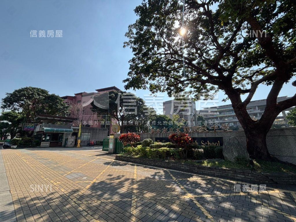 僑中稀有方正五樓房屋室內格局與周邊環境