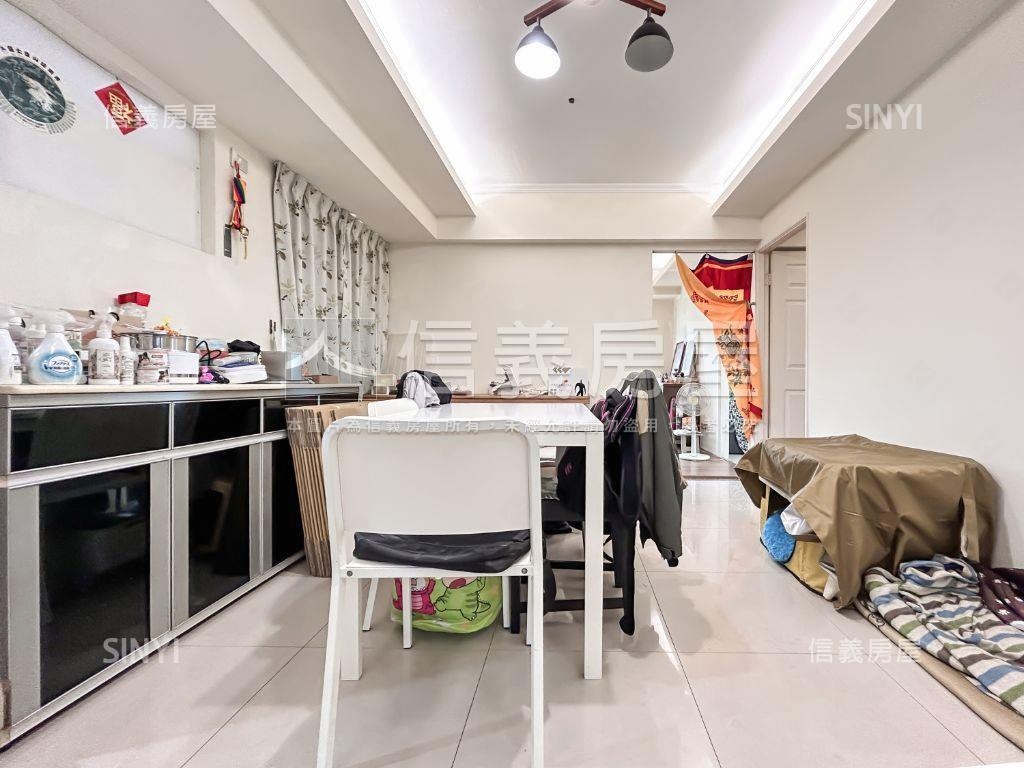 白雲山莊景觀美宅房屋室內格局與周邊環境