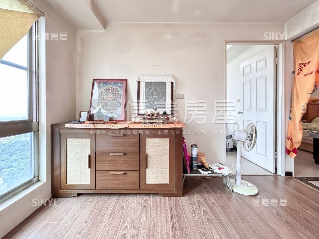 白雲山莊景觀美宅房屋室內格局與周邊環境