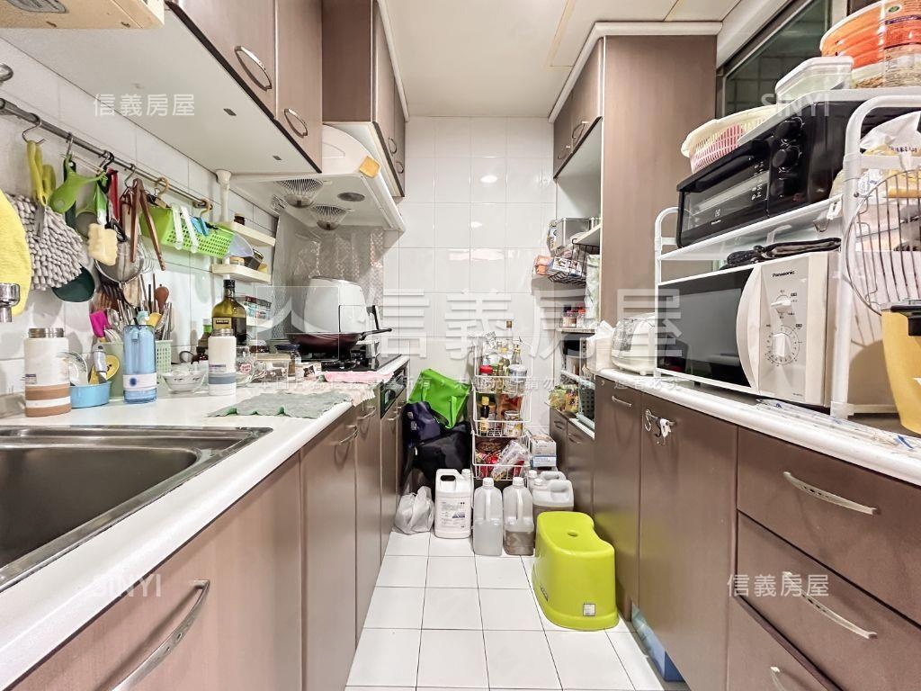 白雲山莊景觀美宅房屋室內格局與周邊環境