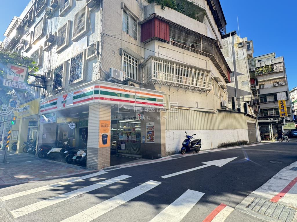 【專任】低價邊間採光三房房屋室內格局與周邊環境