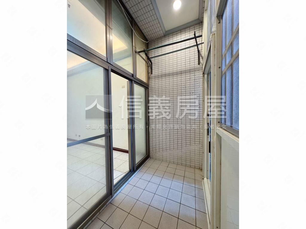 主推⭐麗湖山莊稀有一樓⭐房屋室內格局與周邊環境