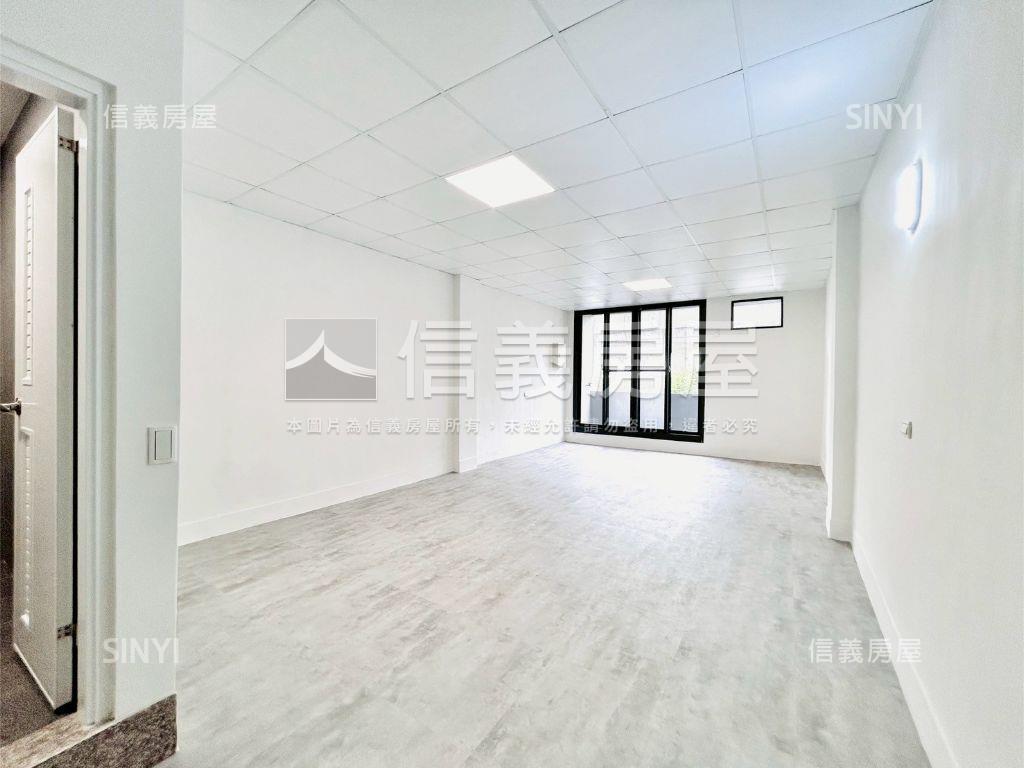 文心路捷運裝潢優質店面讚房屋室內格局與周邊環境