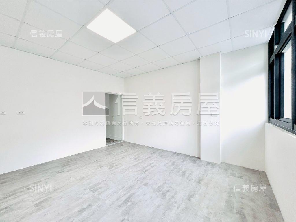 文心路捷運裝潢優質店面讚房屋室內格局與周邊環境