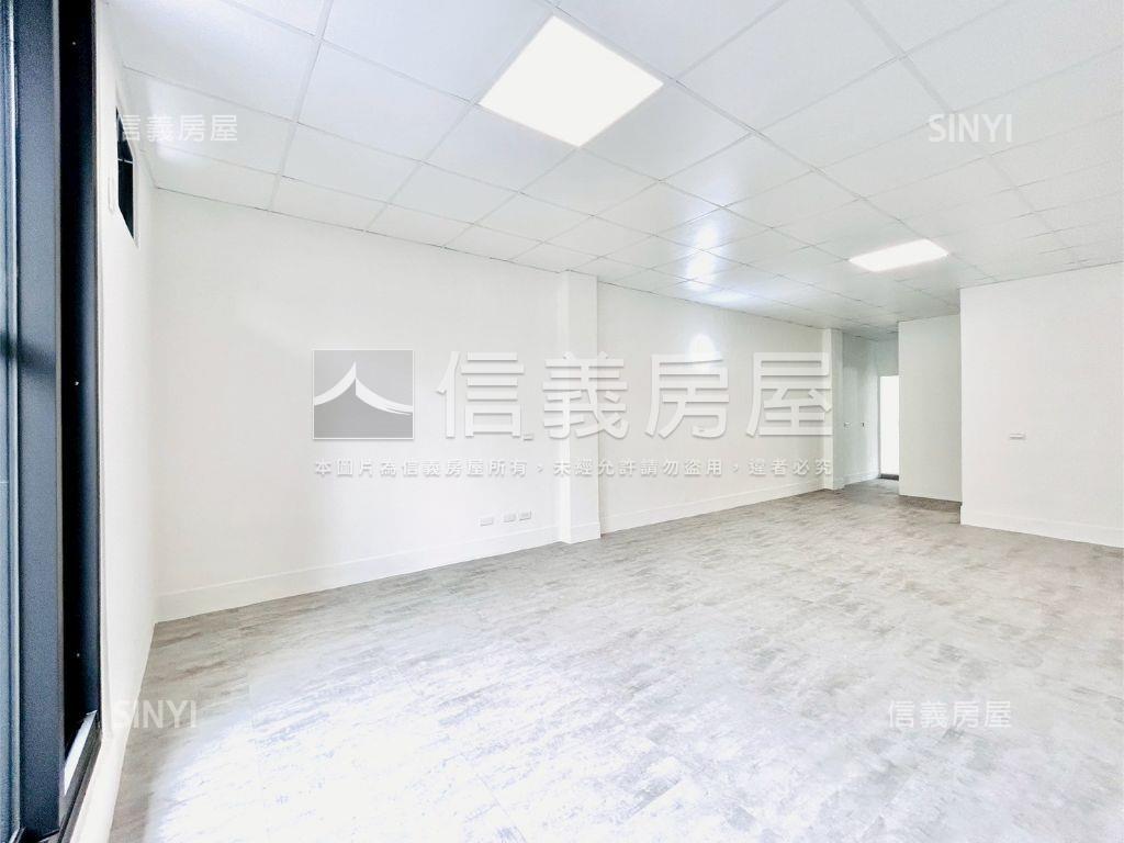 文心路捷運裝潢優質店面讚房屋室內格局與周邊環境