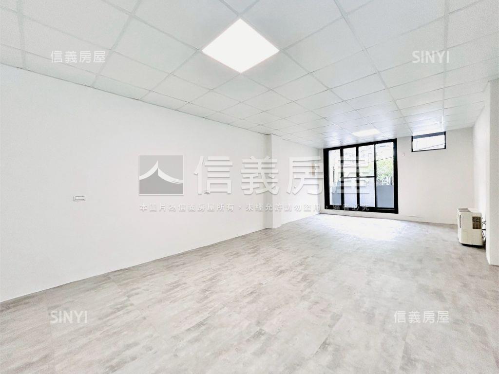 文心路捷運裝潢優質店面讚房屋室內格局與周邊環境