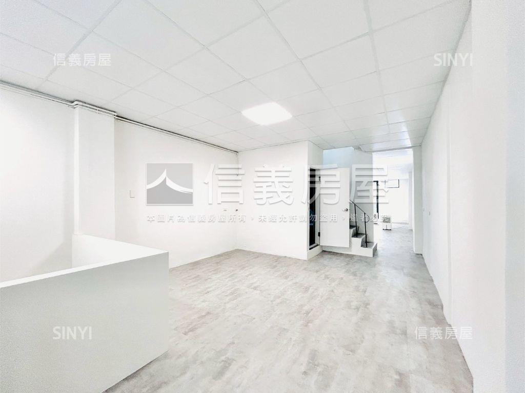 文心路捷運裝潢優質店面讚房屋室內格局與周邊環境