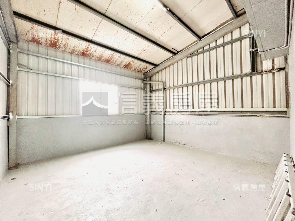 文心路捷運裝潢優質店面讚房屋室內格局與周邊環境