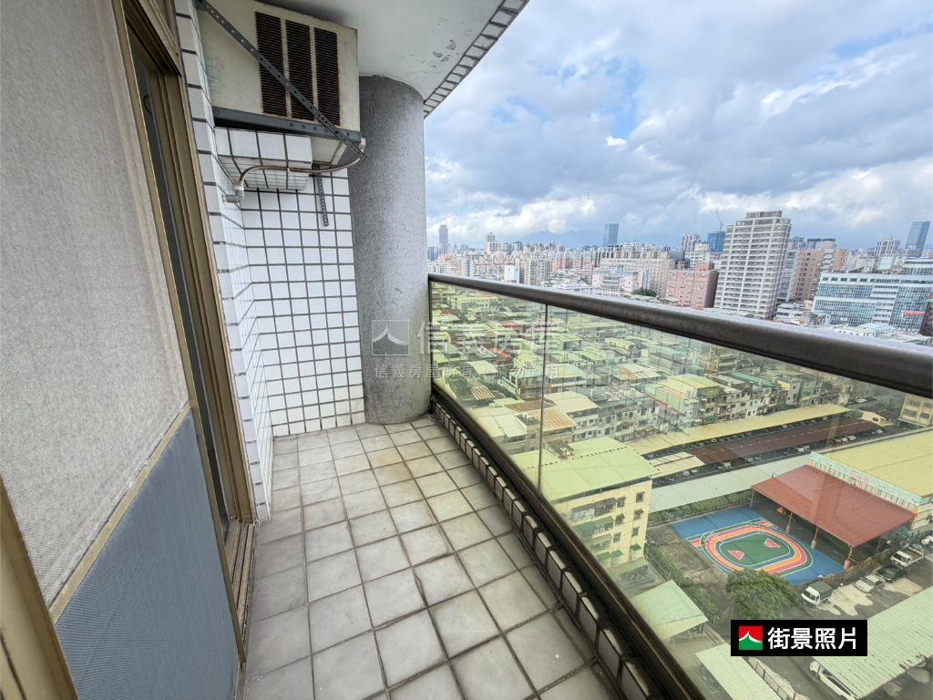 威京向陽｜景觀天花板房屋室內格局與周邊環境