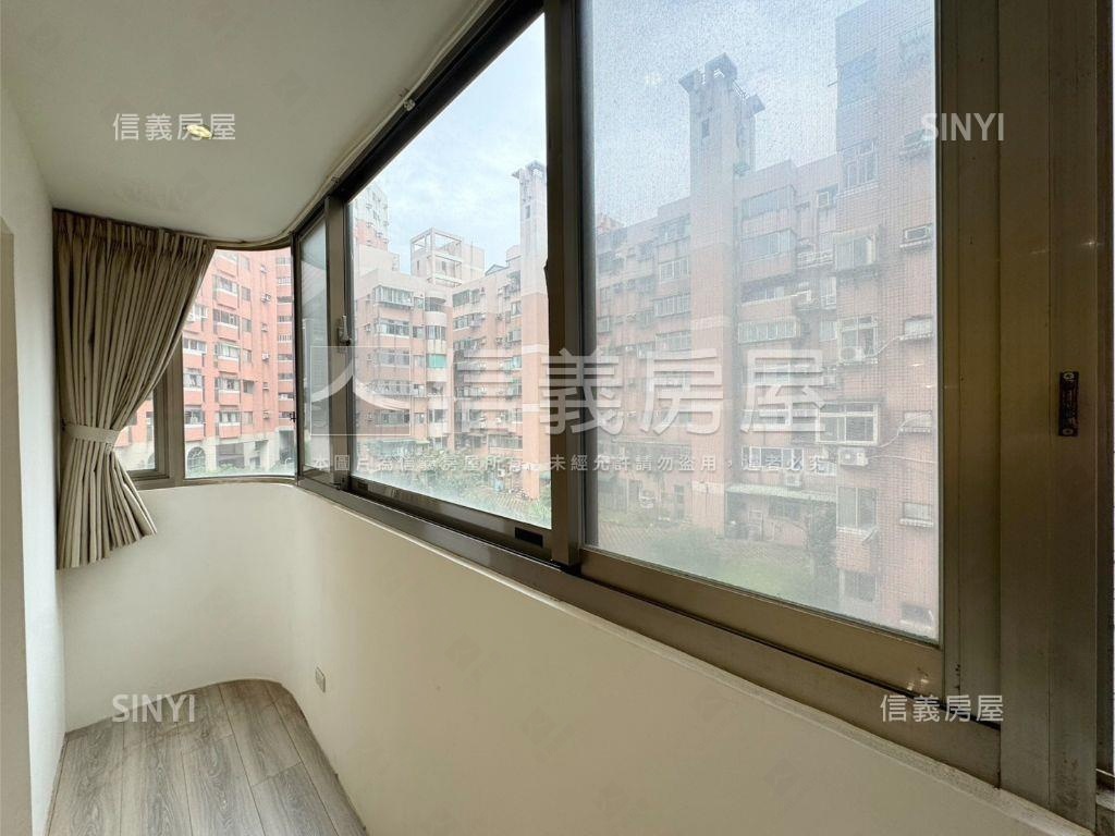 藍海大兩房舒適又寬敞房屋室內格局與周邊環境