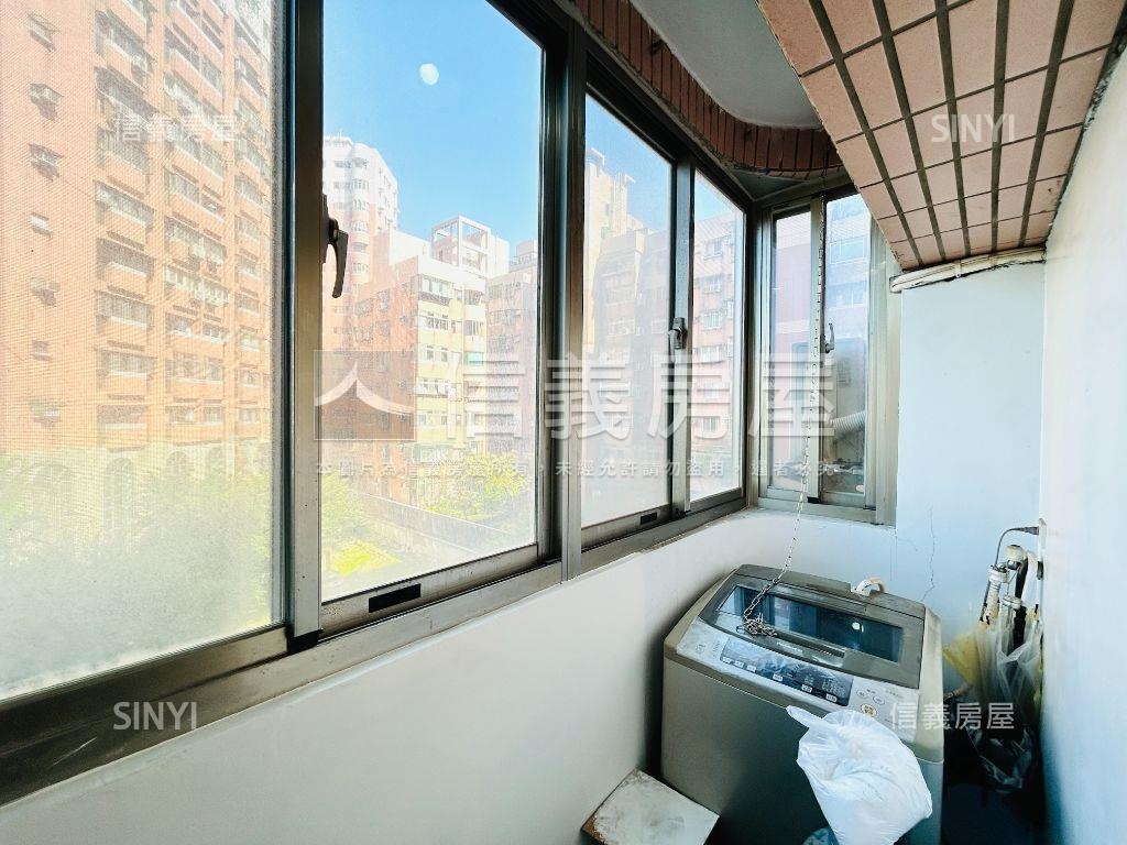 藍海大兩房舒適又寬敞房屋室內格局與周邊環境